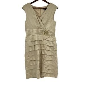 Jessica Howard plus size gold shimmery layered sleeveless party dress size 14